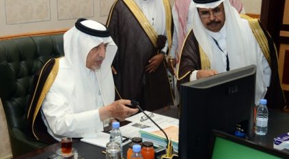 أمير مكة يعلن تشكيل لجنة لتذليل العمل بـ “مطار القنفدة”