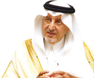 أمير مكة مهنئًا خادم الحرمين: #رؤية_المملكة_2030 نهضة تنموية في كل المجالات