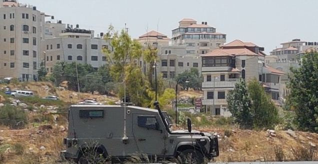 قوات الاحتلال تصيب 4 فلسطينيين في رام الله