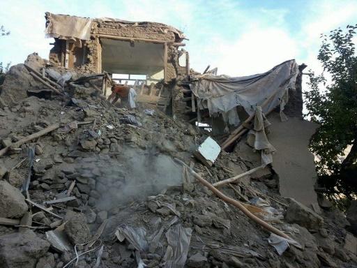#زلزال_باكستان .. مواطنون تحت الركام وارتفاع عدد الضحايا إلى 311