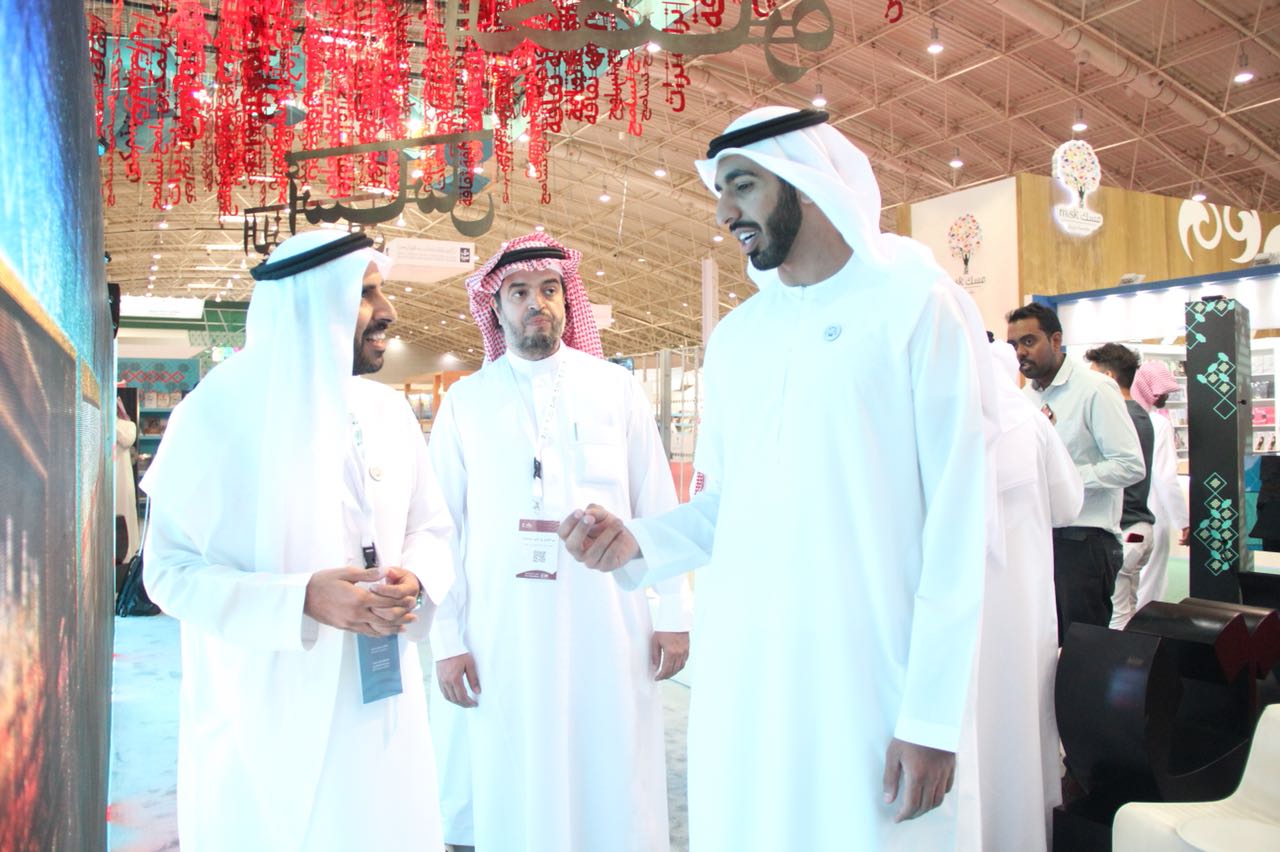 بالصور.. سفير الإمارات من معرض الكتاب: الأمير محمد بن سلمان يراهن على الشباب السعودي