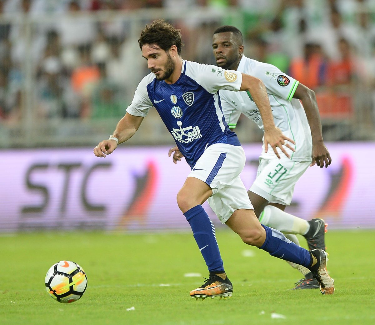 الأهلي ضد الهلال .. سيروتي ينفرد برقم مميز