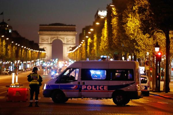 السعودية تجدد تضامنها مع فرنسا ضد الإرهاب بعد هجوم الشانزليزيه