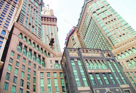 500 وظيفة شاغرة بقطاع الفنادق في غرفة مكة