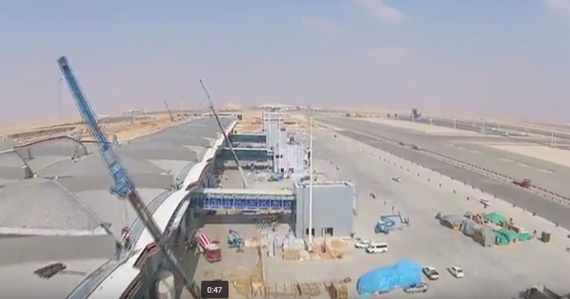 شاهد سير العمل في الصالة (٥) الداخلية الجديدة بمطار الملك خالد
