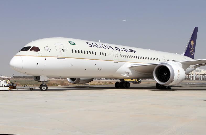 طائرات السعودية B787-9 الأولى في المنطقة بقمرة قيادة إلكترونية