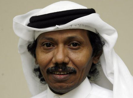 الروائي عبده خال يرفض تكريمه من قطر