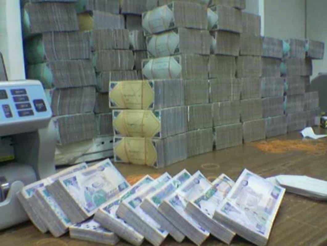 التويجري يقترح طريقة تدفع الوافدين لصرف المال في المملكة