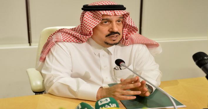 الأمير فيصل بن بندر يلتقي لجنة شباب وشابات الأعمال بمنطقة الرياض