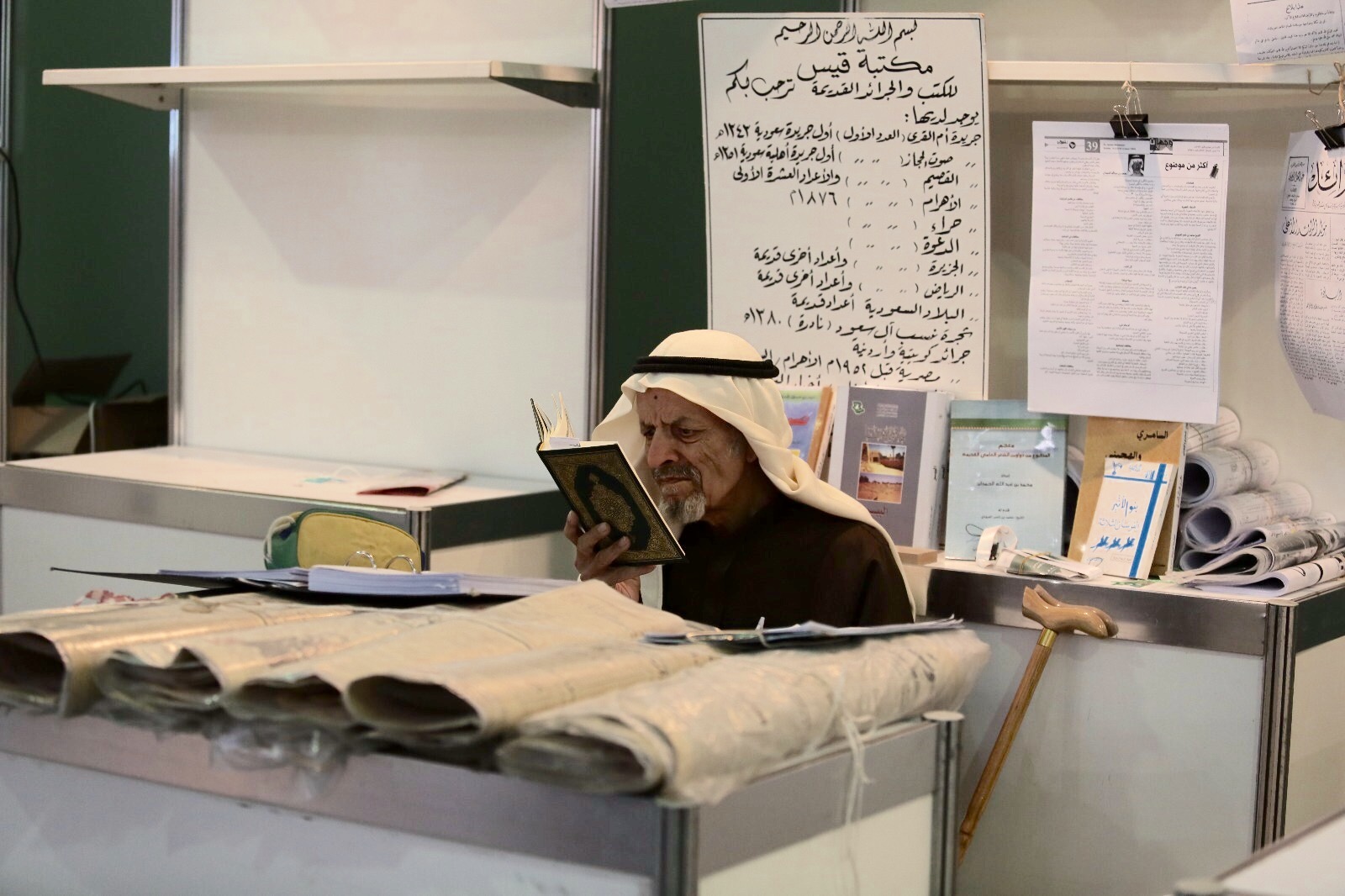“مكتبة قيس”.. طبعات نادرة ووحيدة من الصحف السعودية والعربية