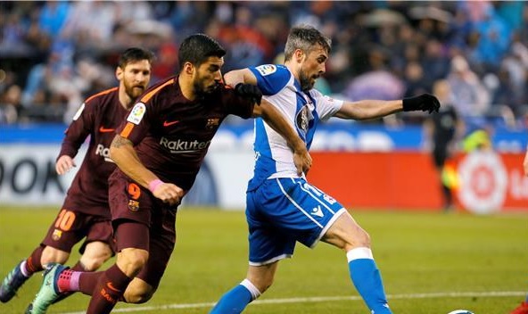 برشلونة ولاكورونيا .. سواريز يقود ميسي لصدارة الهدافين