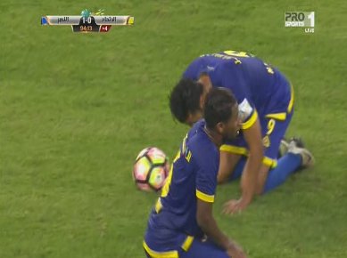 بالفيديو.. مباراة الاتحاد والنصر تُطيح بـ”العميد” من الصدارة