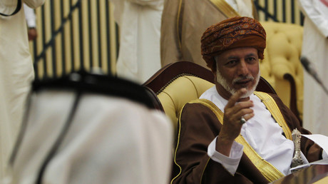 عُمان تنفي تهريب سلاح للحوثيين عبر أراضيها وتتهم تجار السلاح